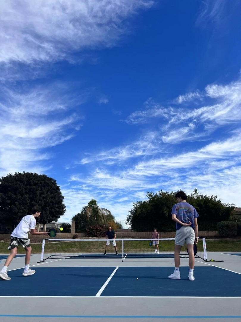 Desert Queen 4 Bedroom Home by RedAwning