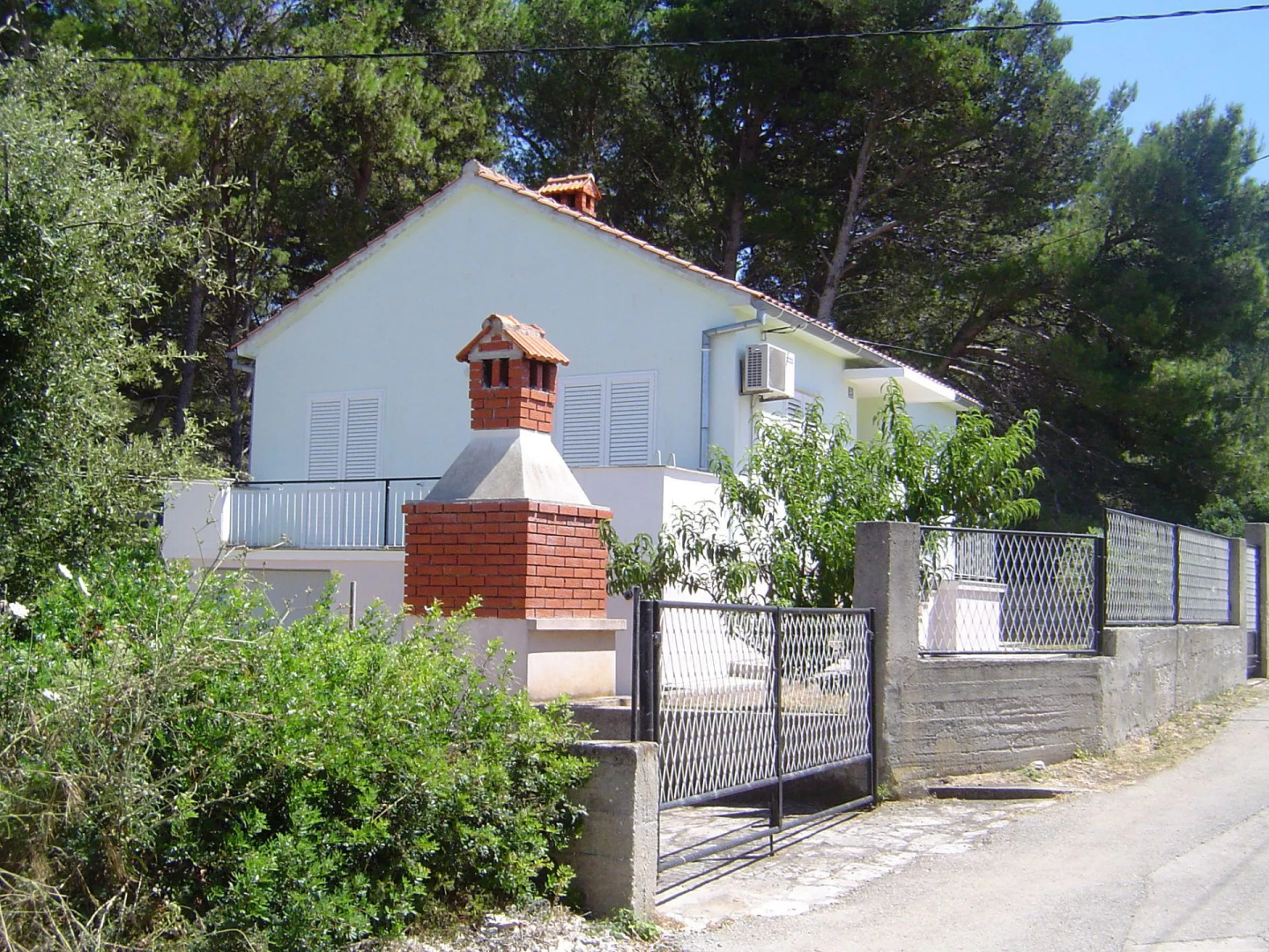Holiday house VEKY - 50m from sea: Susica, Island Ugljan