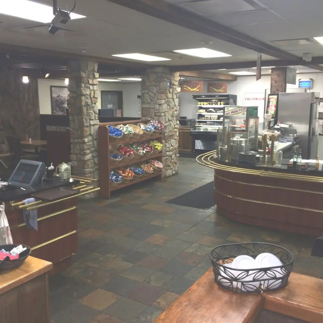 Midnight Rose & McGills Hotel & Casino