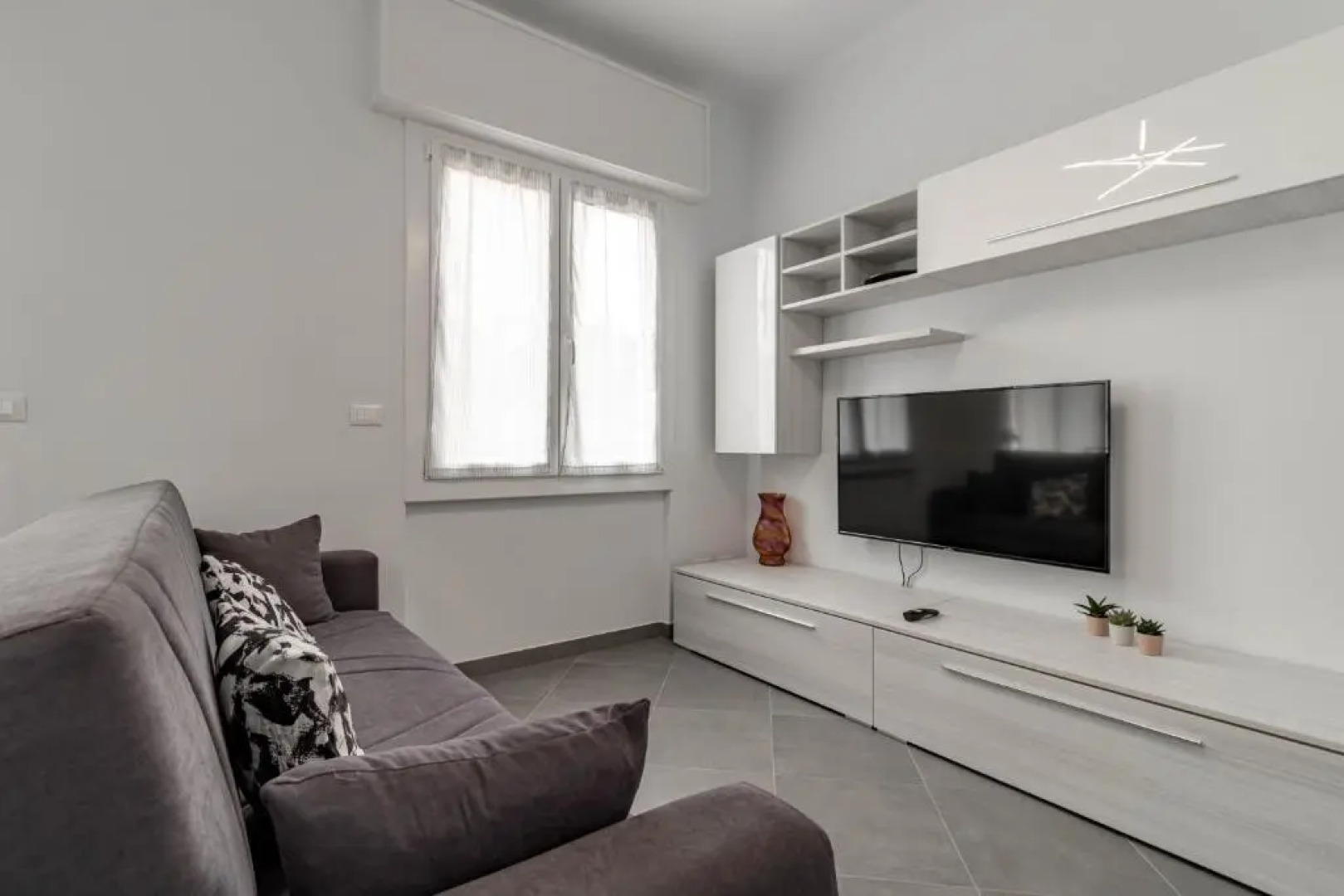 H11 Bilocale Arma-Taggia - 1A