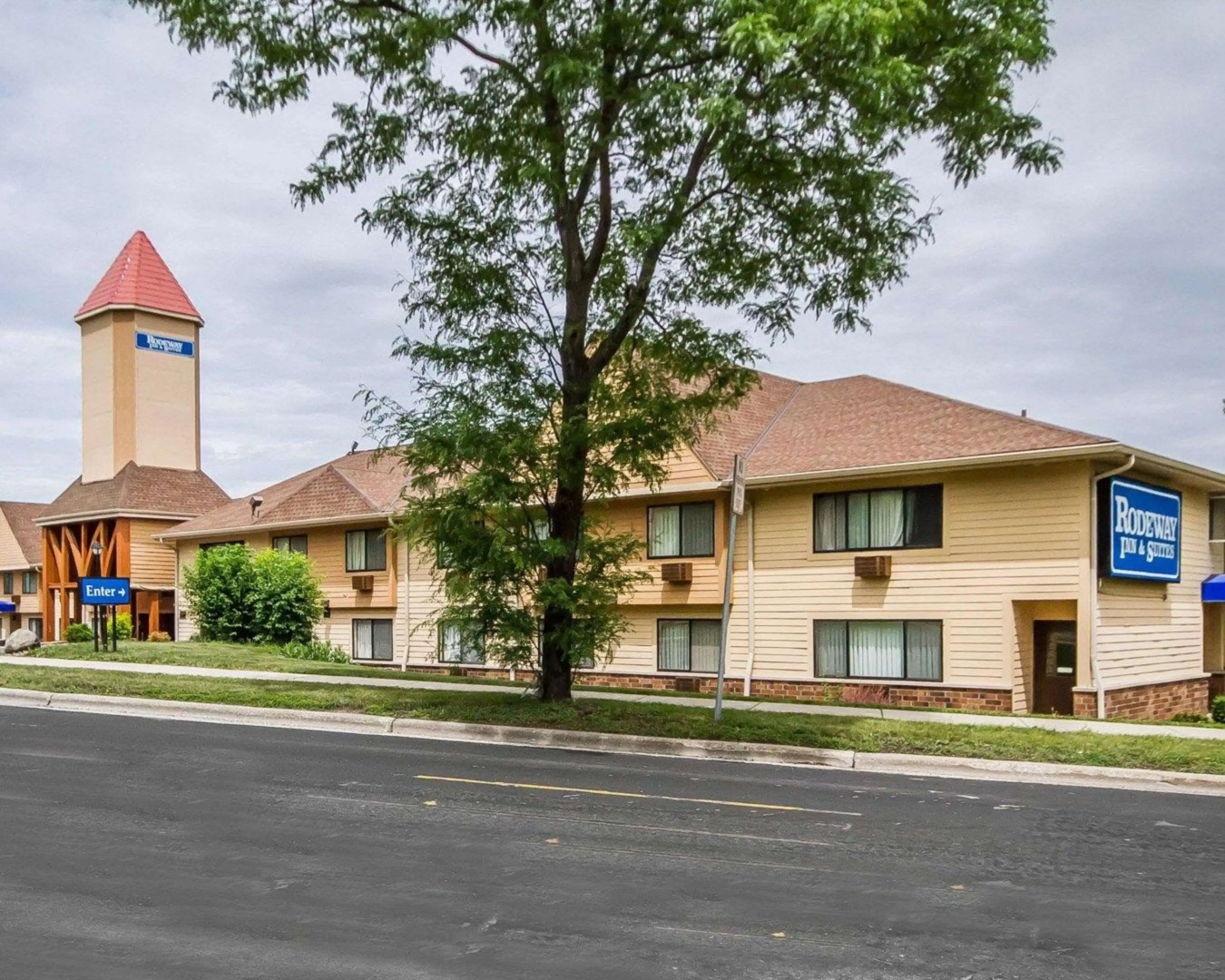 Rodeway Inn & Suites Madison East
