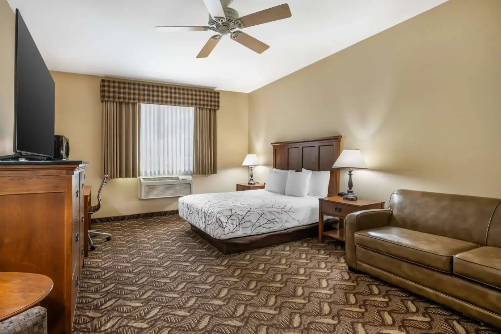 Best Western Lodge At River's Edge