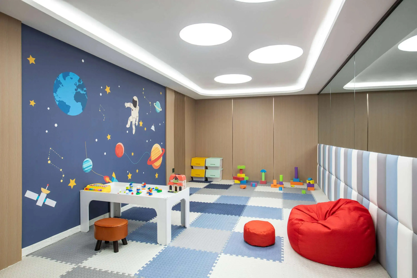 Microtel By Wyndham Handan New Century