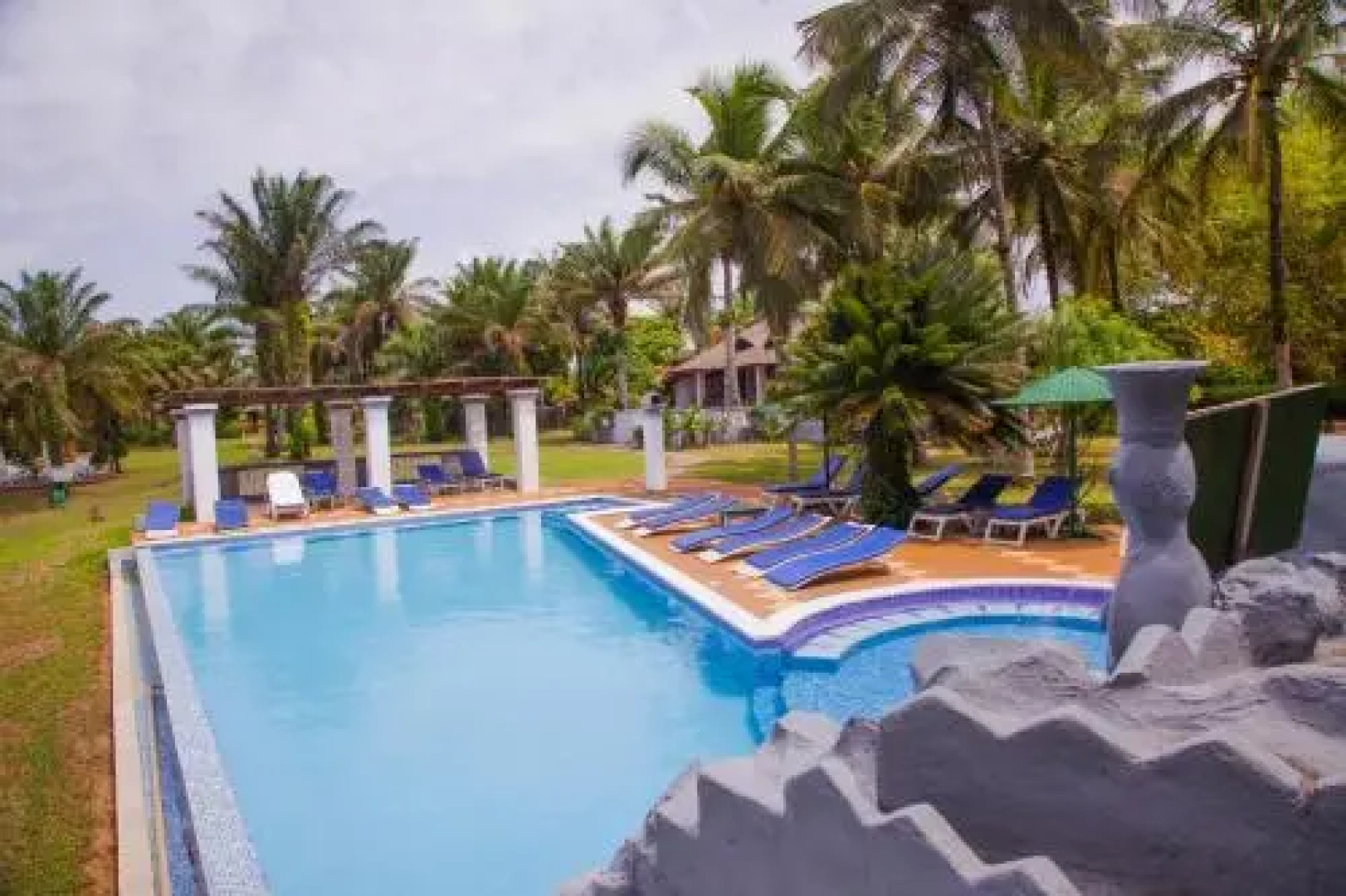 African Queen Lodge