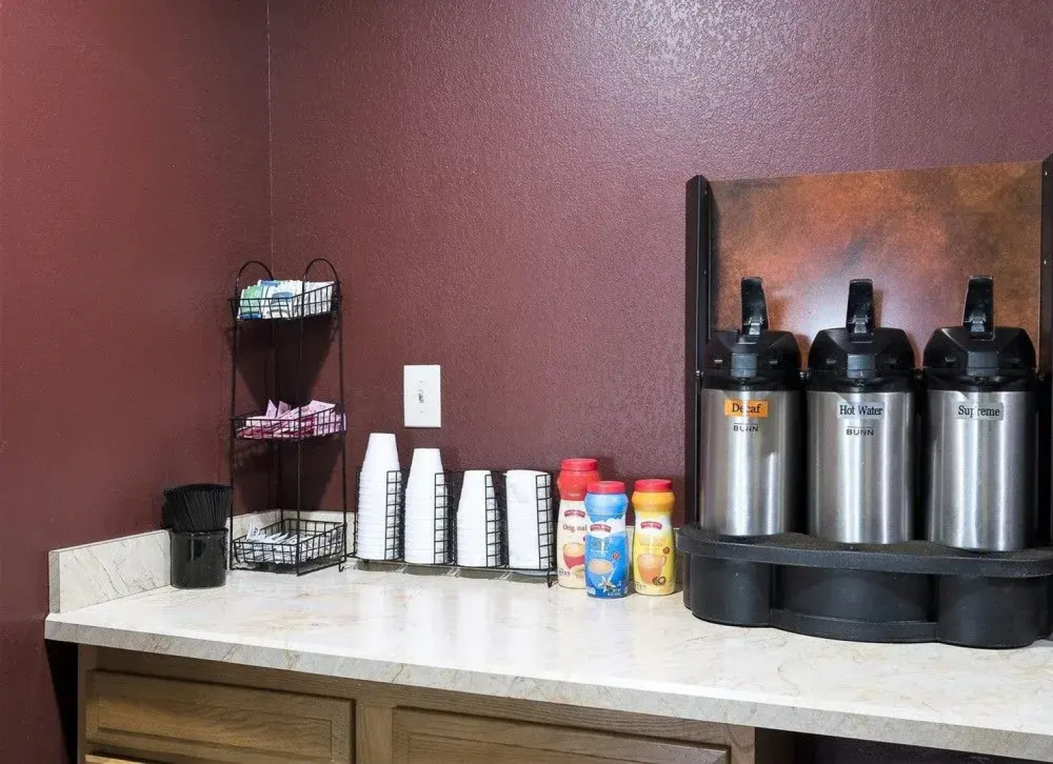 Red Roof Inn & Suites Hermitage