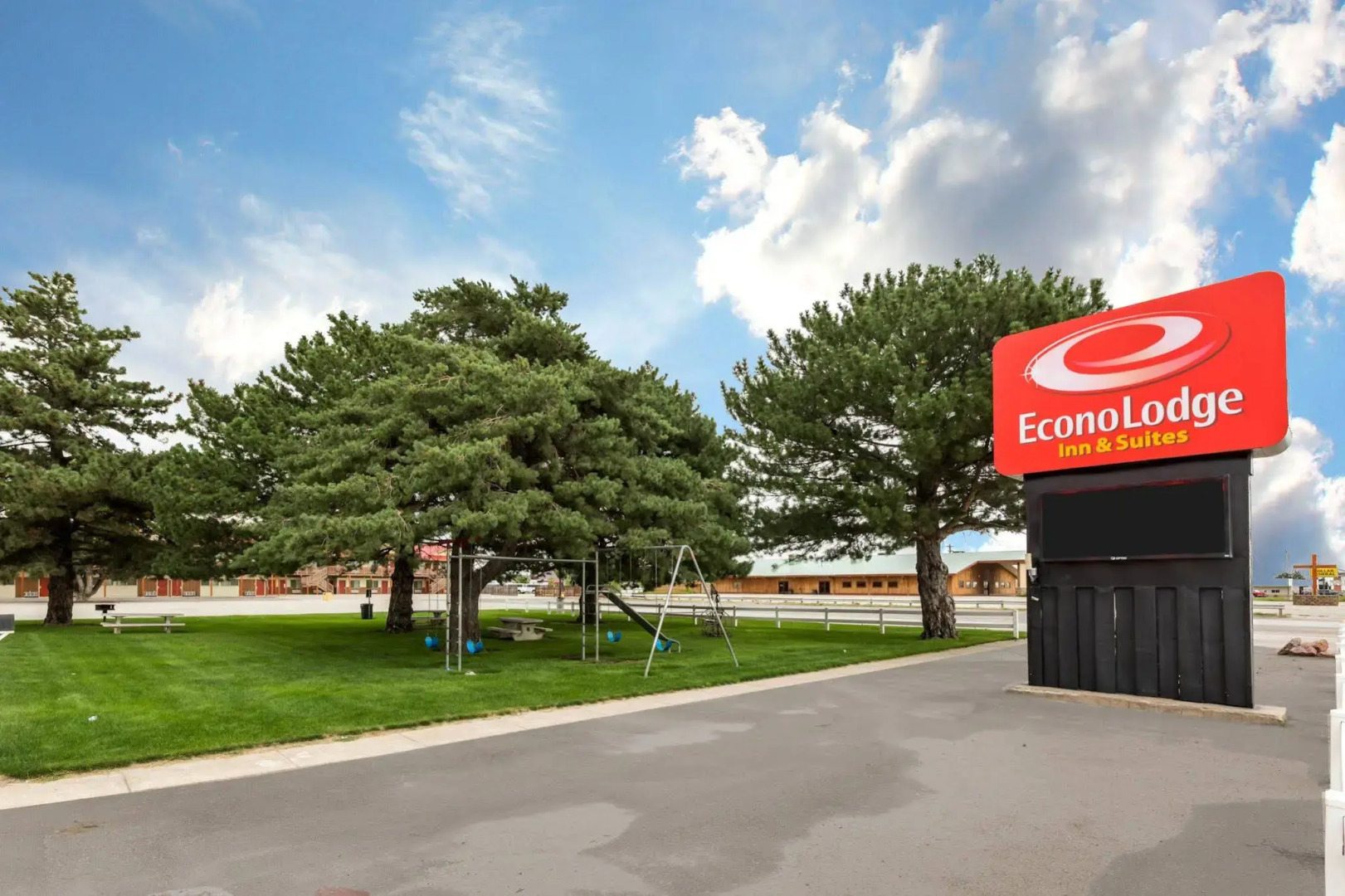 Harmony Inn & Suites