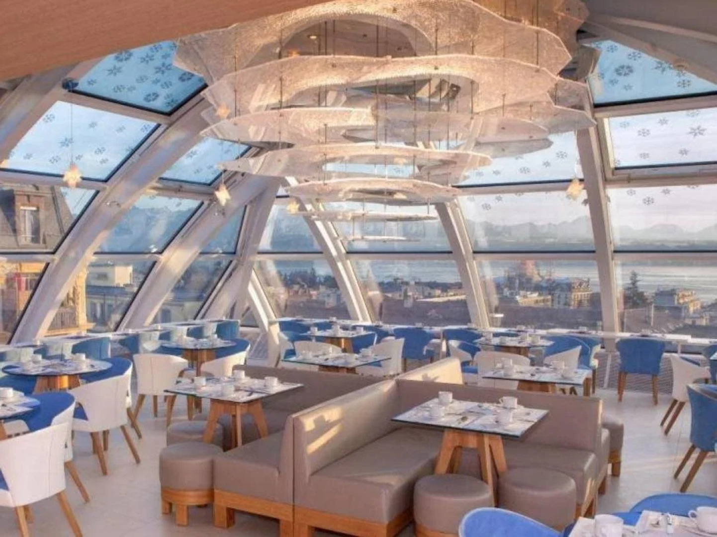 Hotel Agora Swiss Night by Fassbind