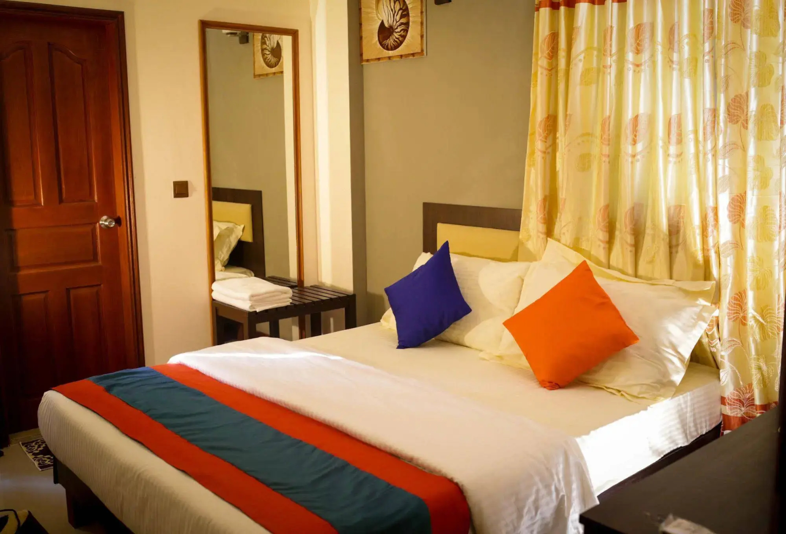 Piculet Royal Beach