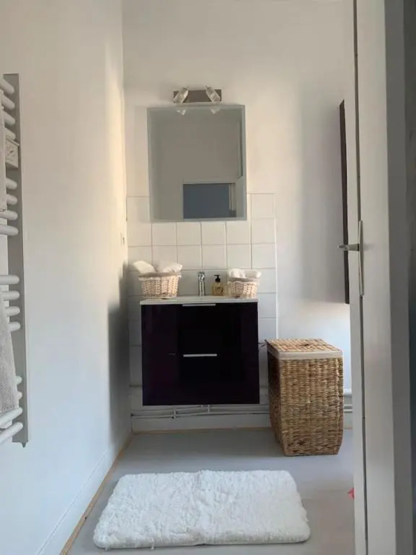 Le CALYPSO - 2mn gare SNCF, hyper centre, WIFI-NETFLIX