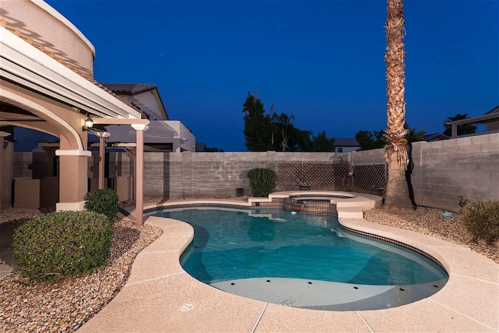 Montebello 5 Bedroom by Casago