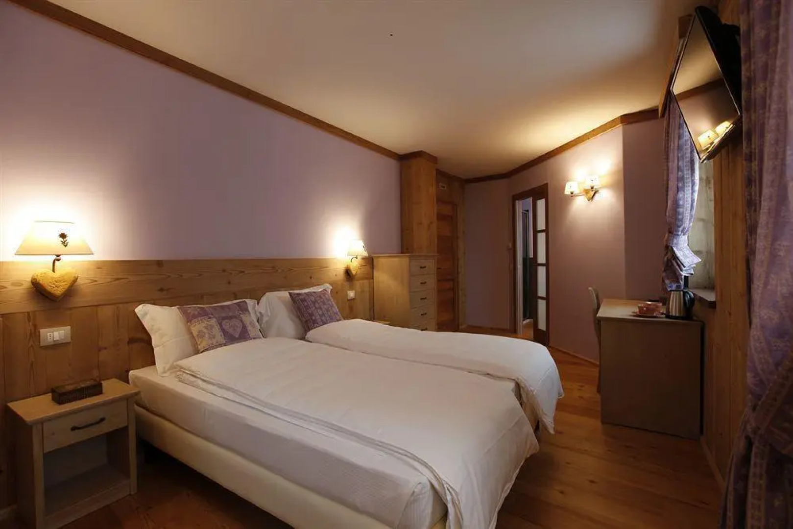 Casalpina Regina Margherita