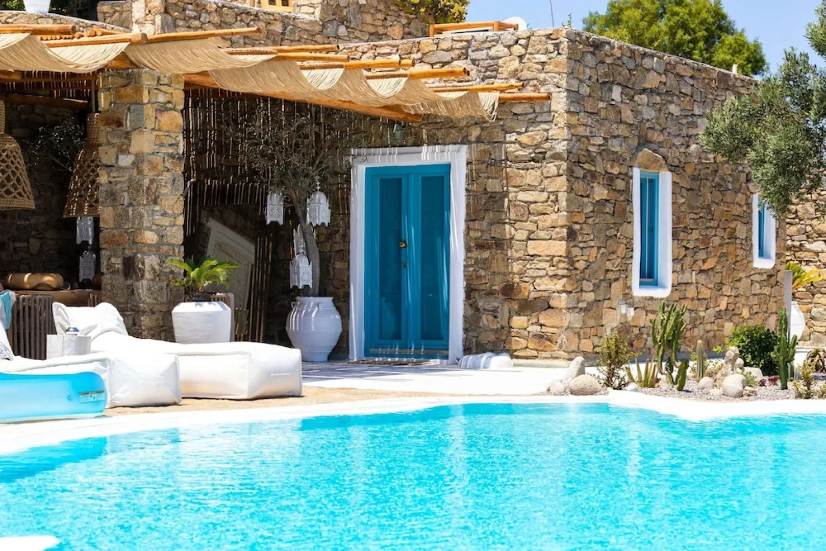 Karkos Beachfront Villa  Private pool