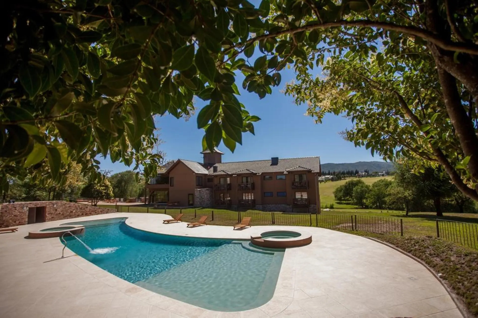 Ayres Del Champaqui Suites Golf & Spa