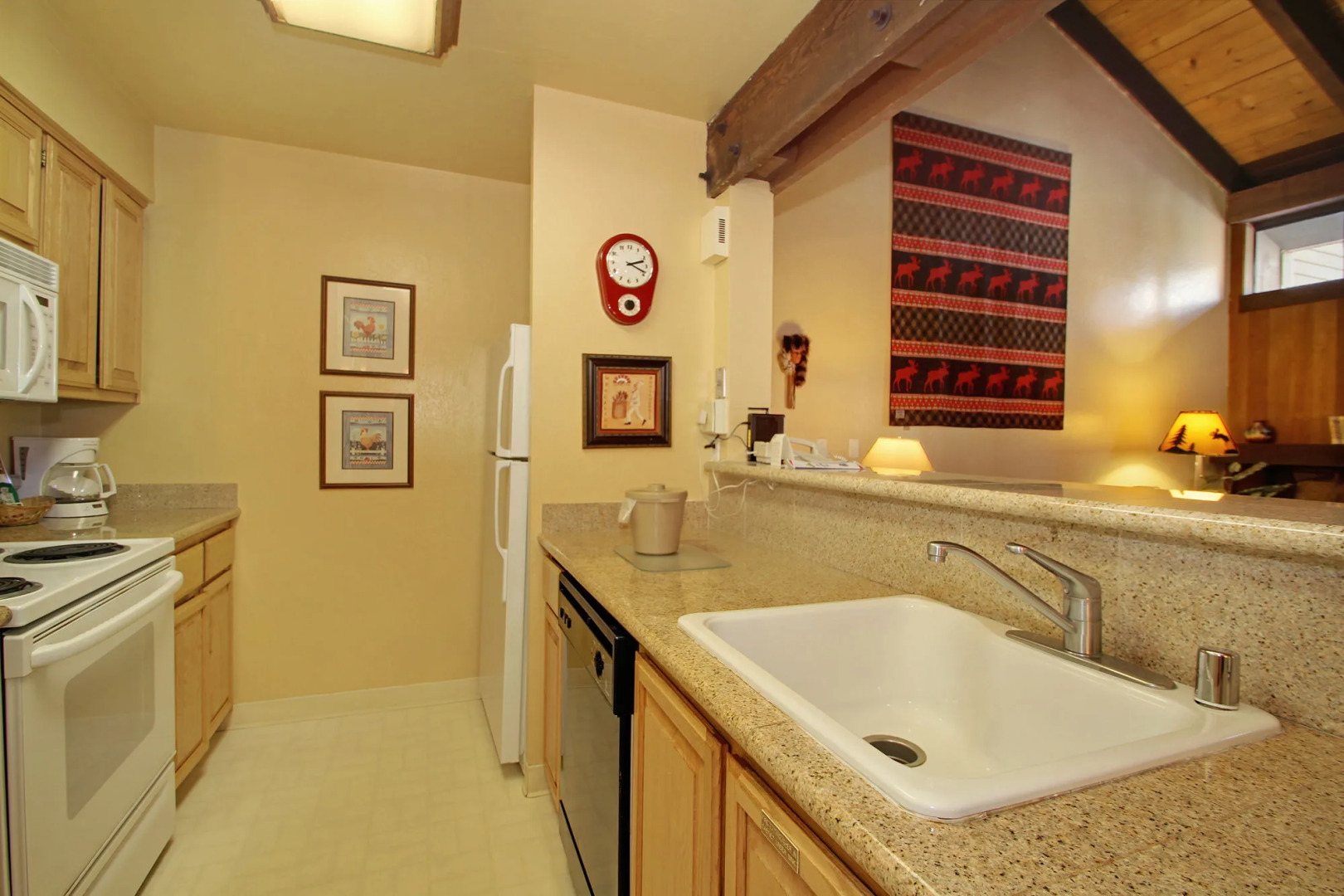 Aston Lakeland Village Beach & Mountain Resort