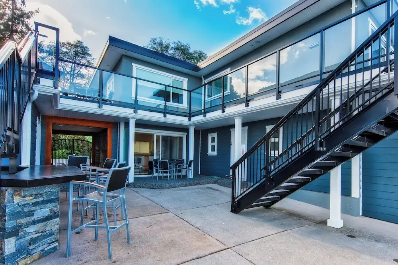 Qualicum Beach Ocean Suites