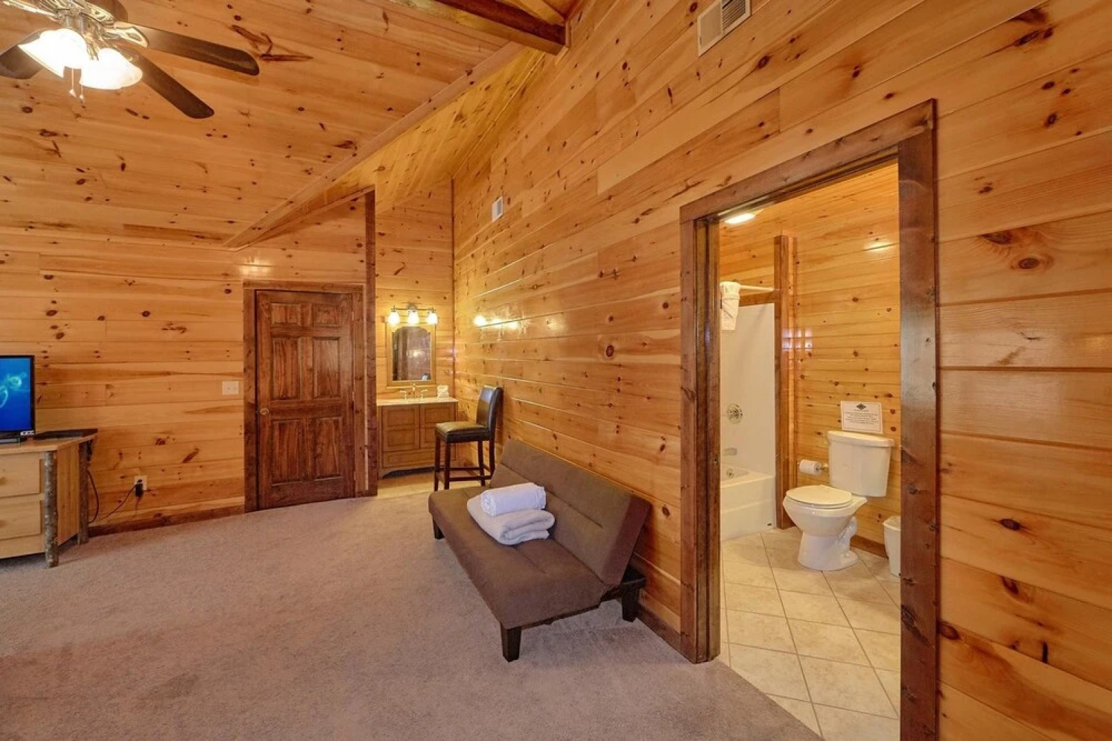 Uwoduhi Pool Lodge Apartment 6