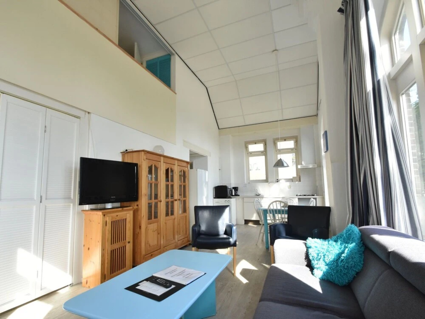 Quaint Holiday Home in Bergen aan Zee near Sea