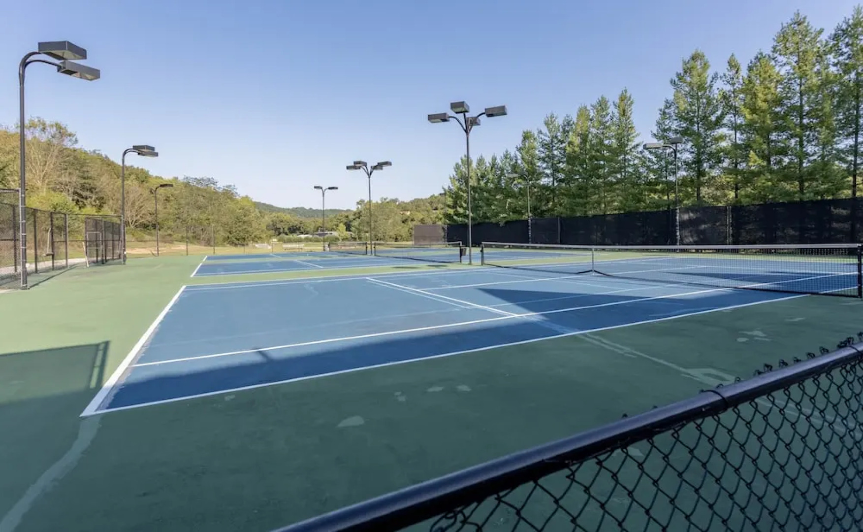 Timeless Memories Lodge 6 Bedroom Cabin by RedAwning