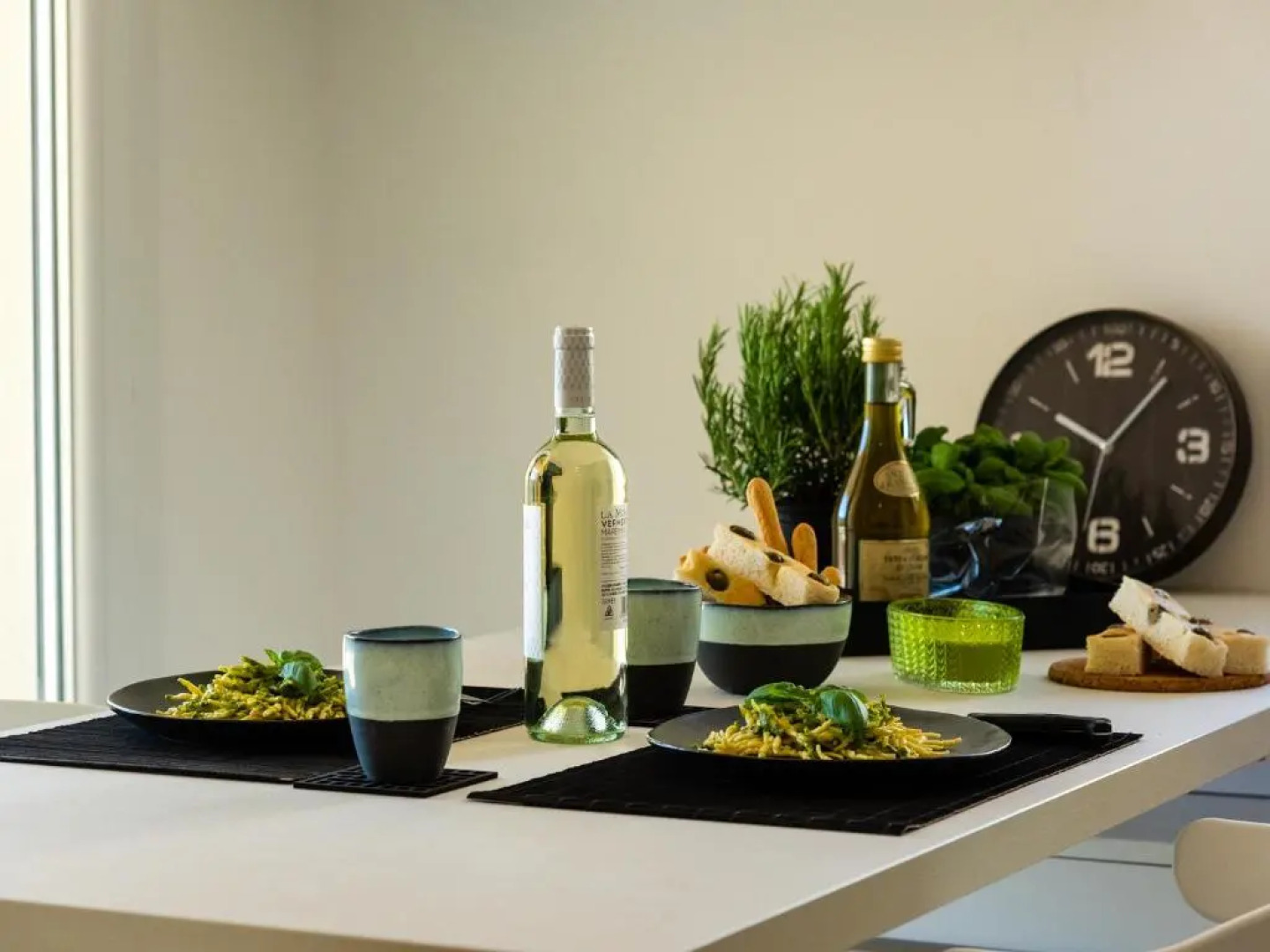 Villa Hanbury with swimming pool and parking in Alassio