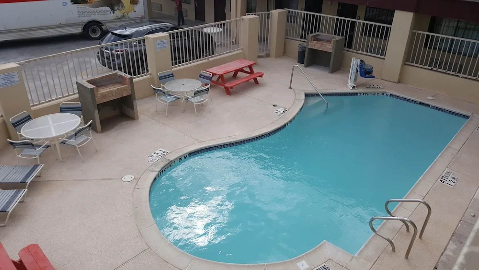 Americas Best Value Inn & Suites Raymondville