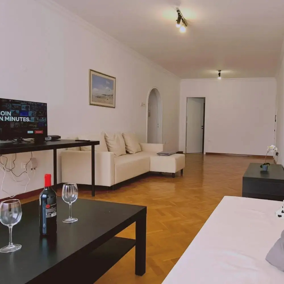 11 EGM - Virtuoso Apartment