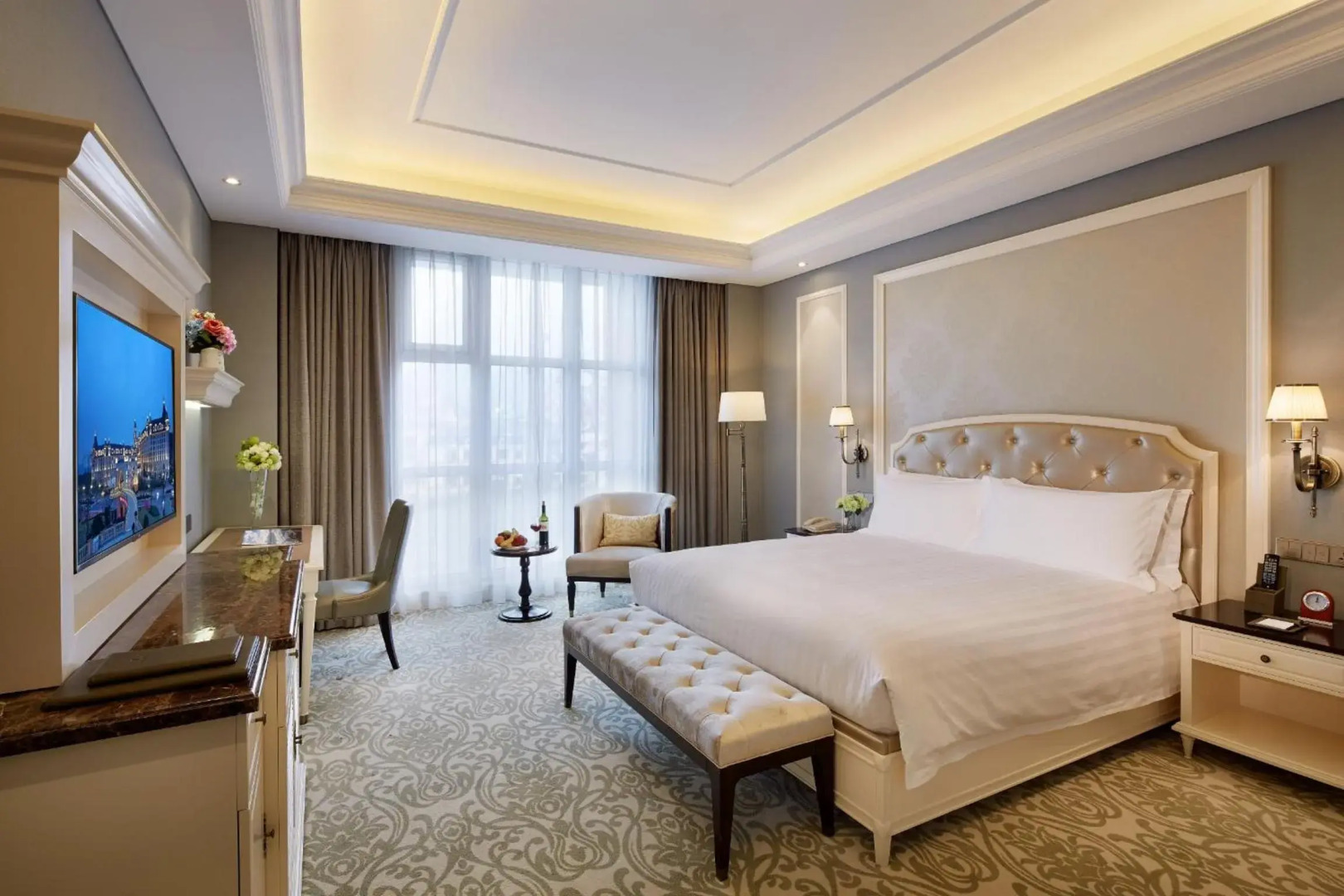 Yin Run Jin Jiang Castle Hotel