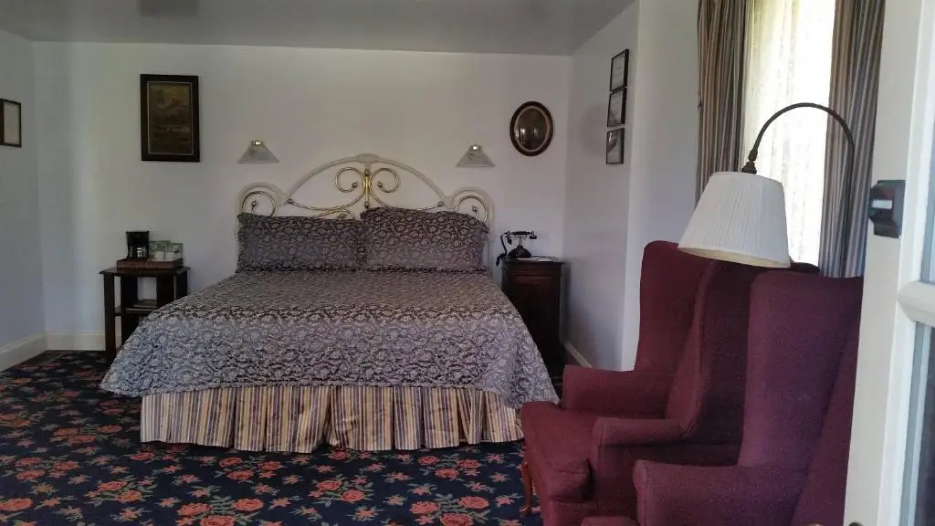 The Mendocino Hotel and Garden Suites