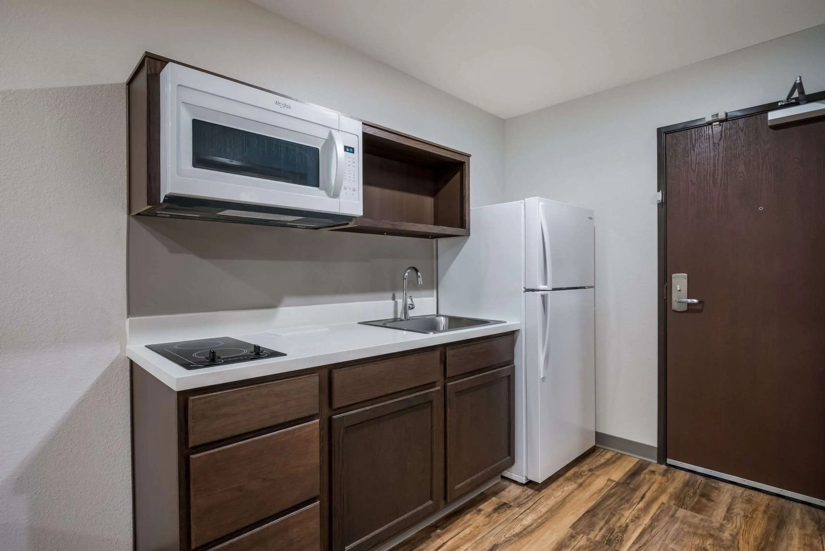 Woodspring Suites Milwaukee - Menomonee Falls