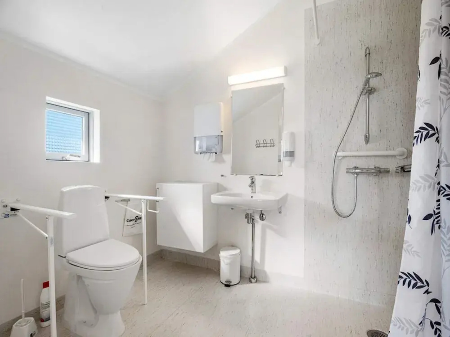 6 Person Holiday Park Home in Holbaek