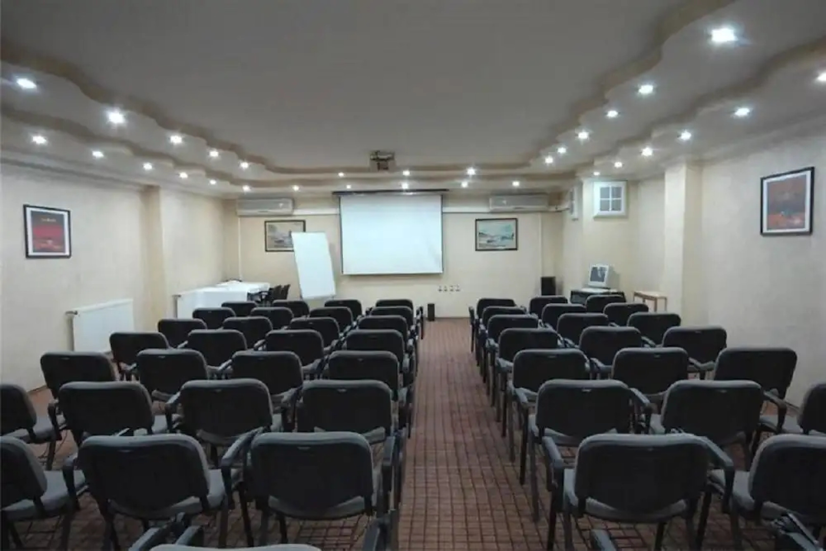 Hotel Ayata