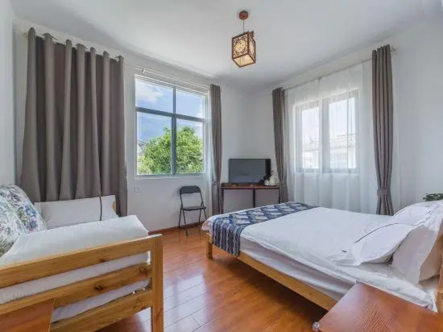 The Dragonfly Guesthouse