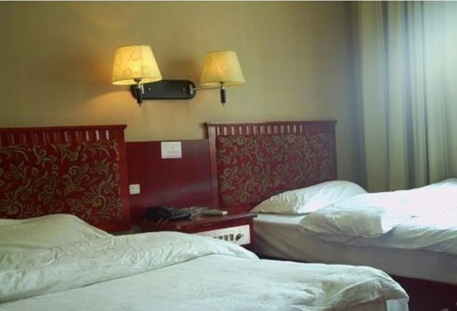 Chunse Nianhua Hotel