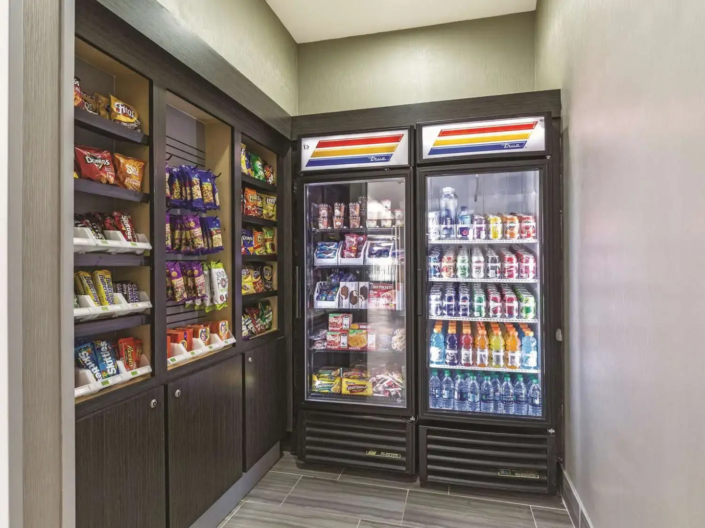 Platinum Inn & Suites Webster