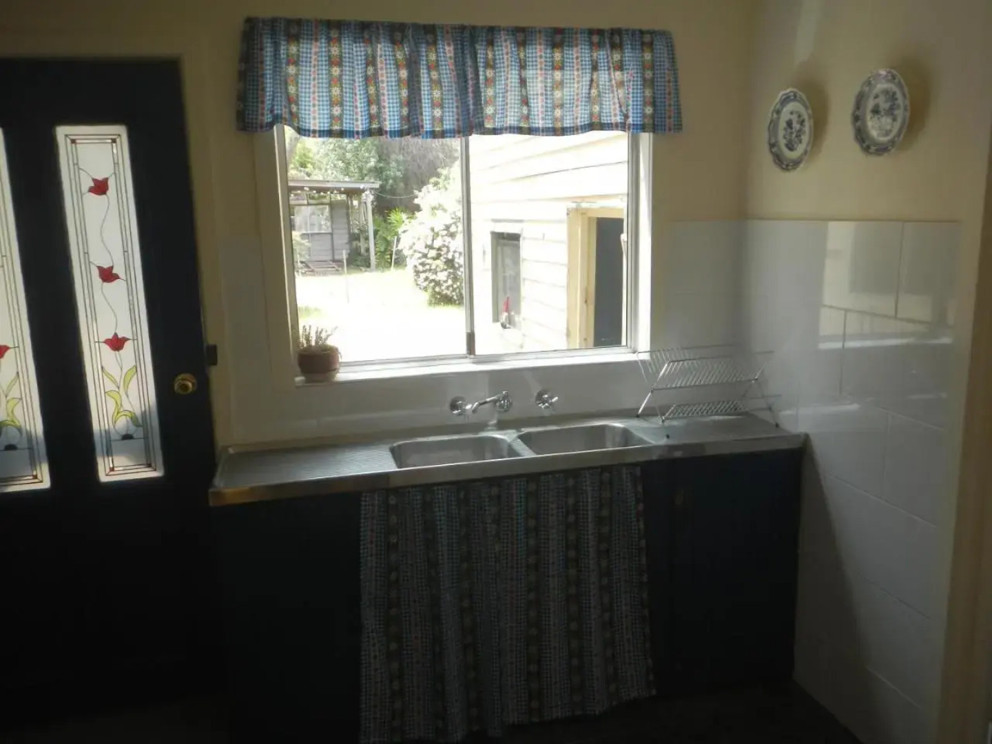 Yarram Cottage: Art and Accommodation