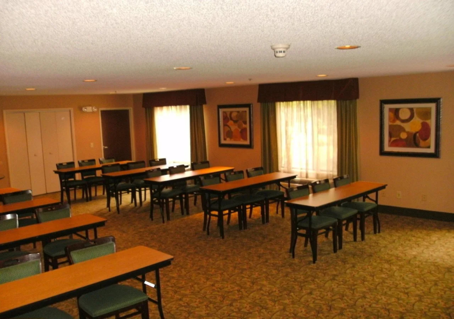 Holiday Inn Express Hotel & Suites Reidsville