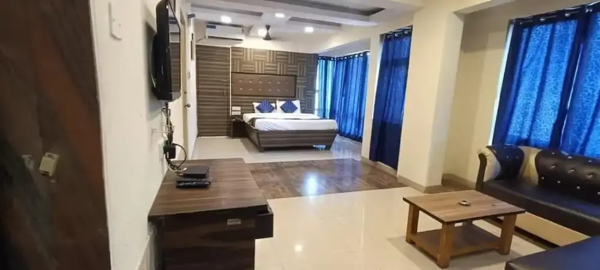 Pheonix By Glitz Hotels