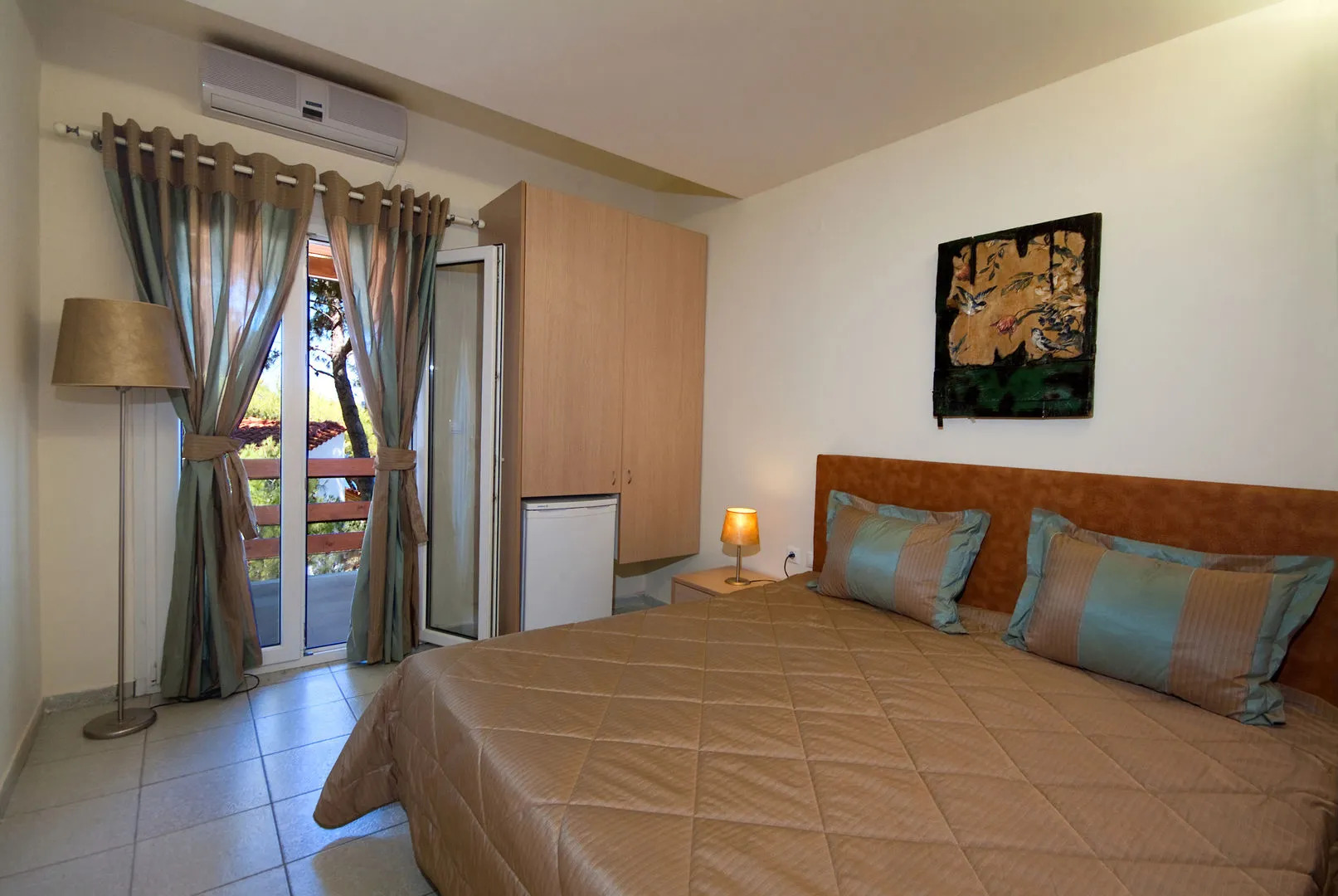 Venus Beach Bungalows Hotel