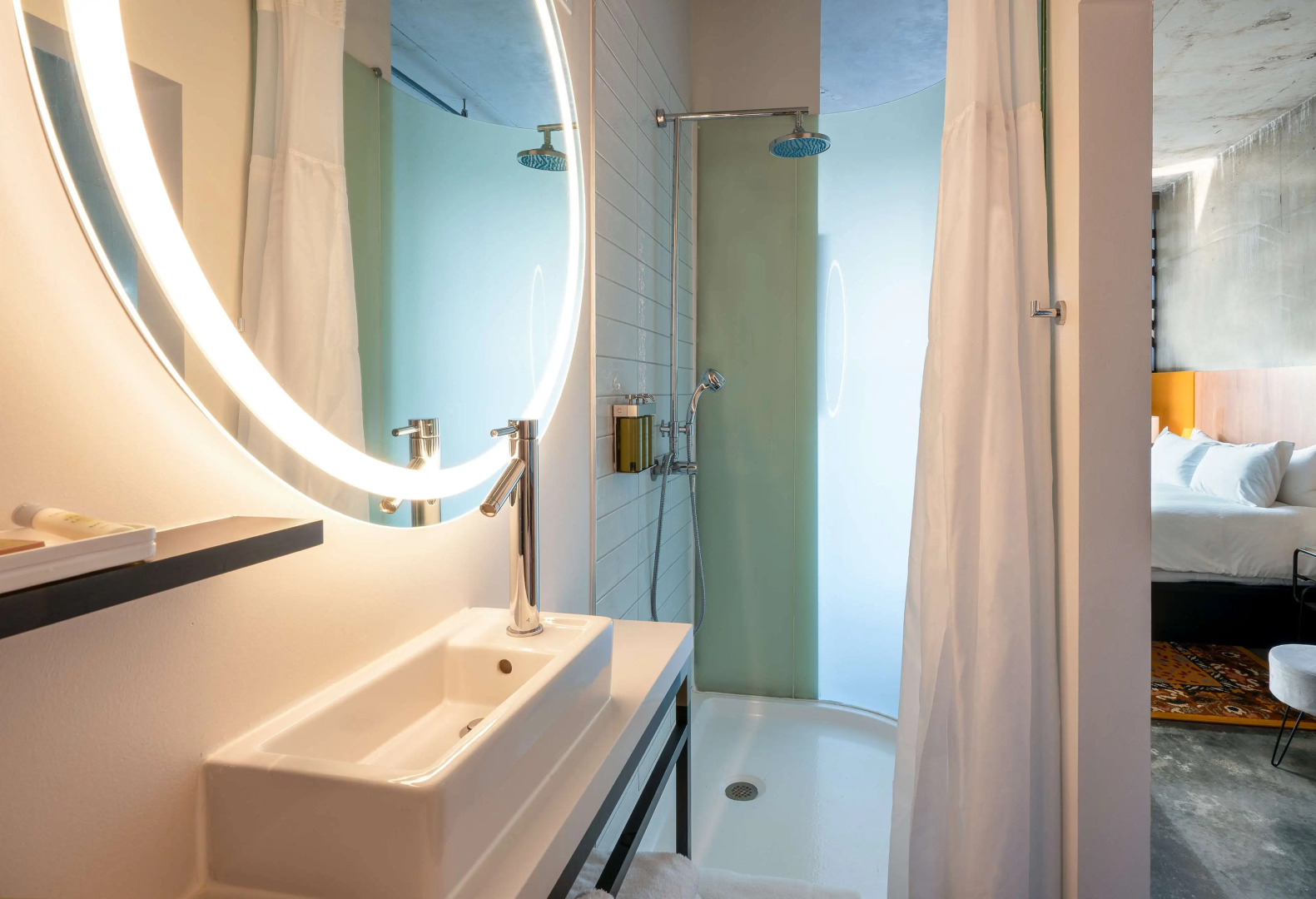 The Loom Hotel, Tapestry Collection by Hilton