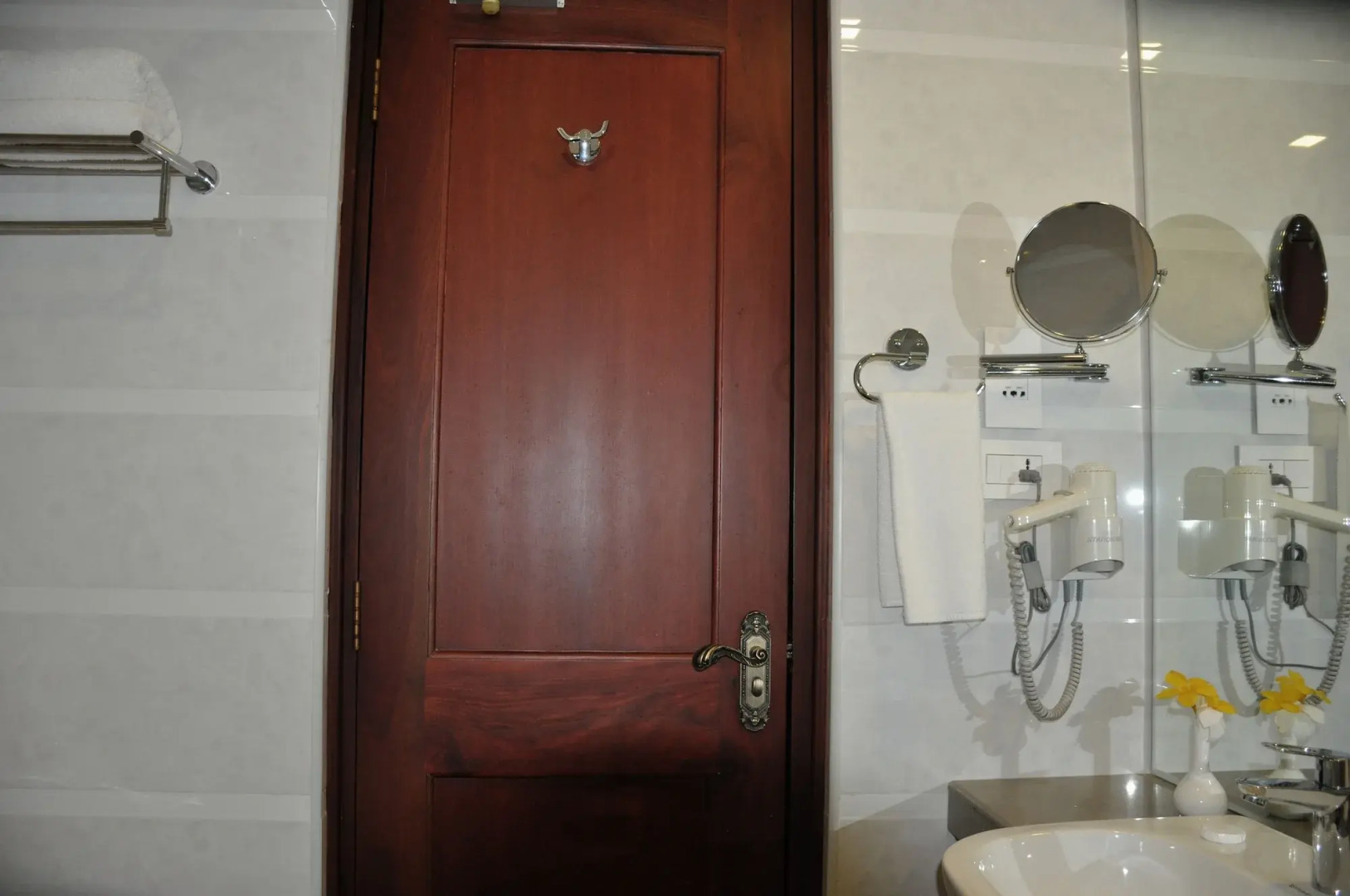 Lake Palace Hotel Trivandrum