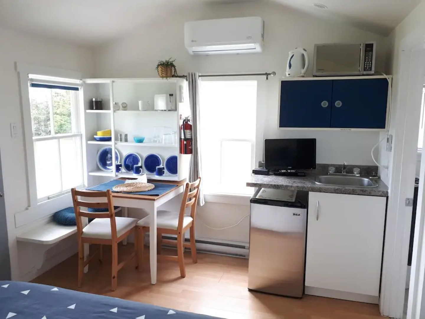 Atlantic View Motel and Cottages