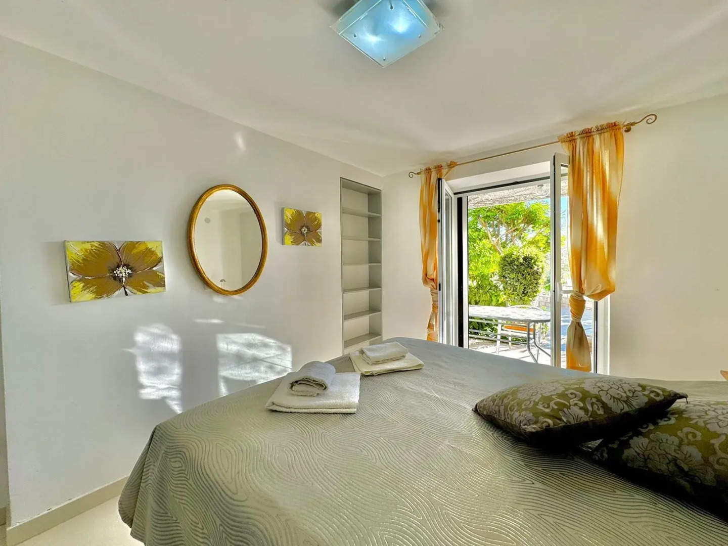 Sun Rose apartments Sveti Stefan