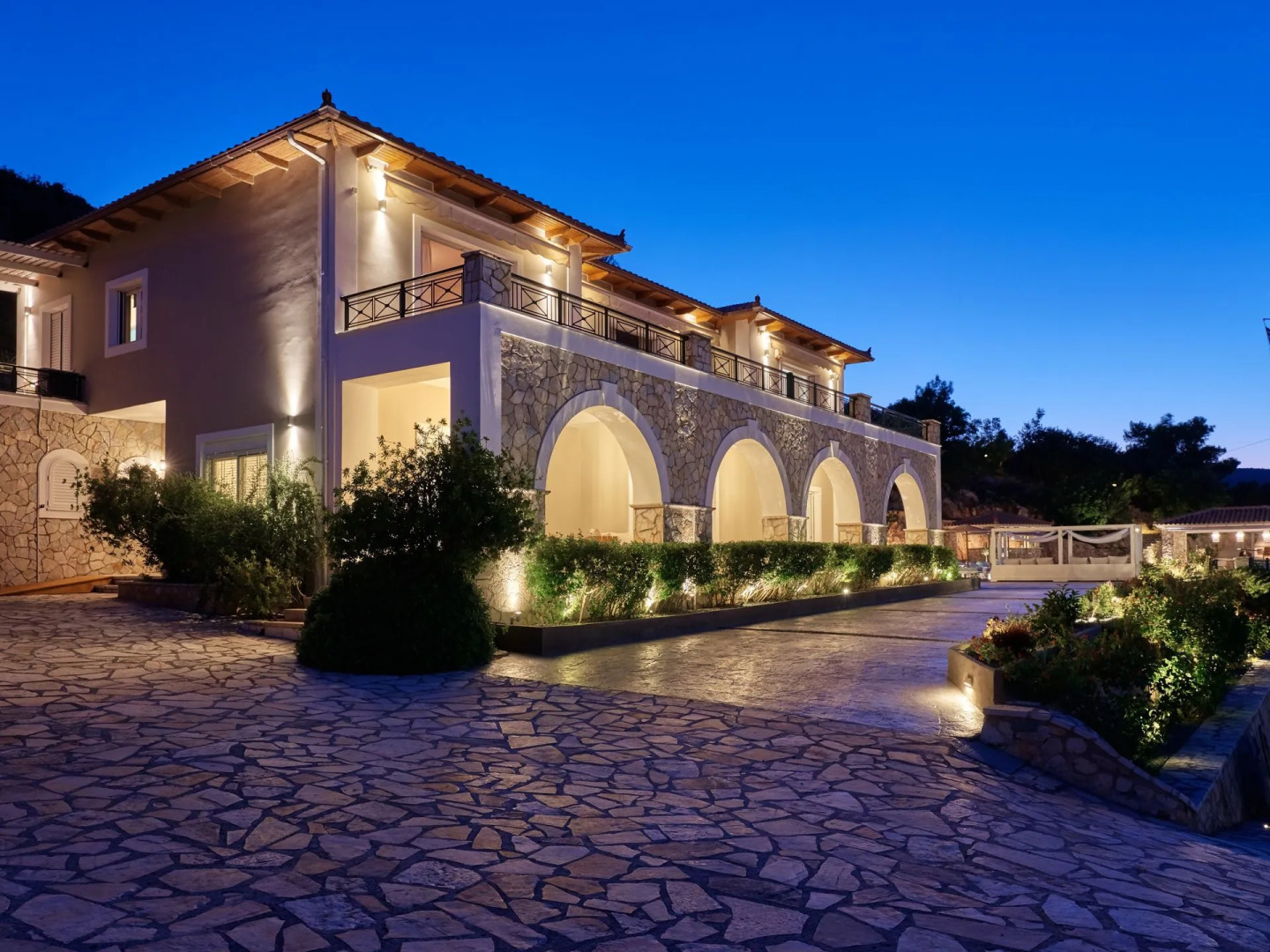 Serenus Luxury Villa