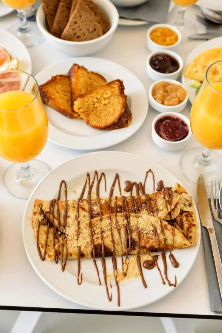 Blue Waves Suites & Apartments To Kyma