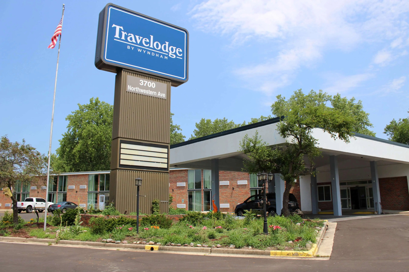 Travelodge by Wyndham Water’s Edge Hotel - Racine
