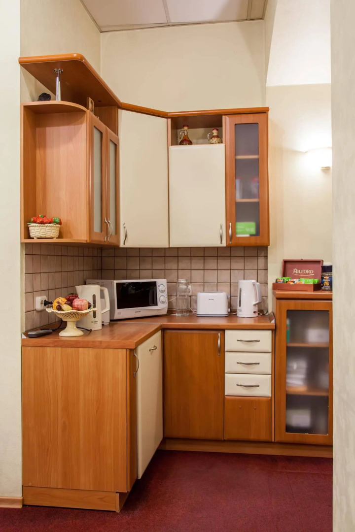 Альтбург на Литейном