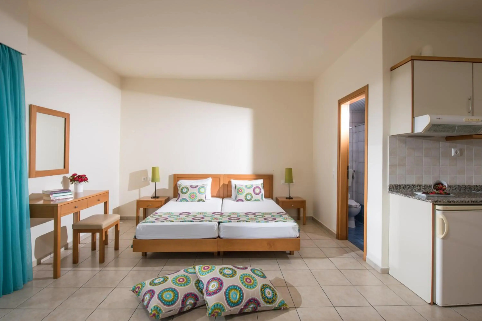 Kristalli Hotel Apartments