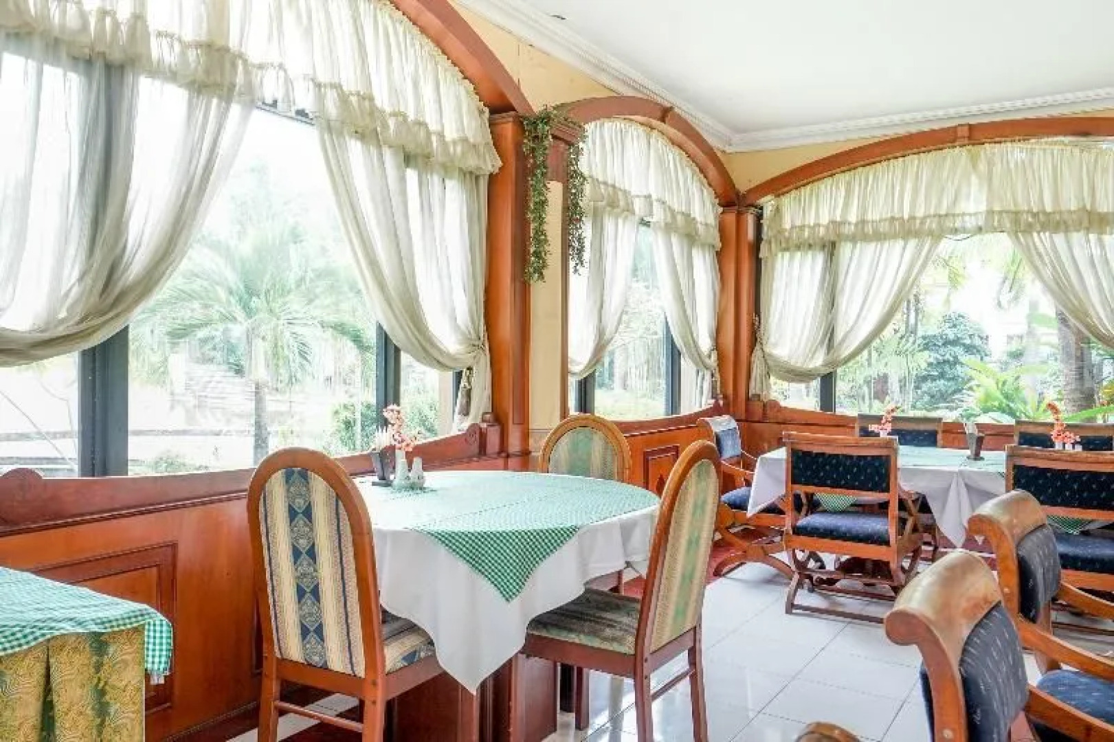 Hotel Istana Permata Juanda