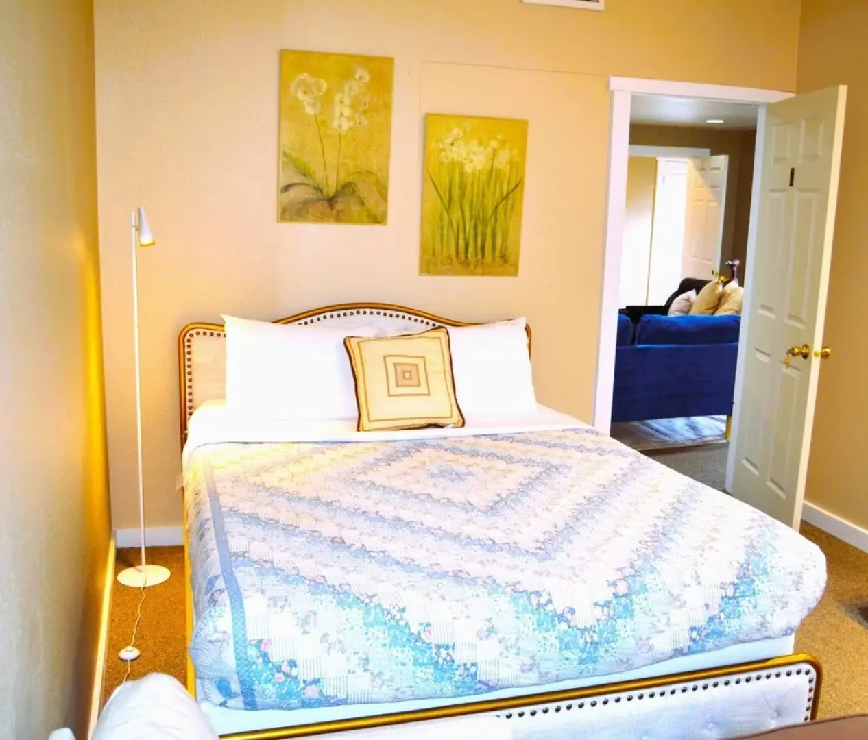 Room-cozy Nest Near UND Campus