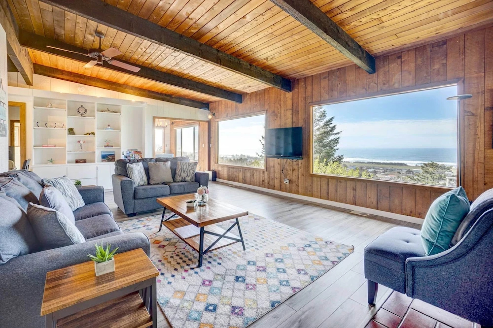 'ocean Vista' Gold Beach Getaway!