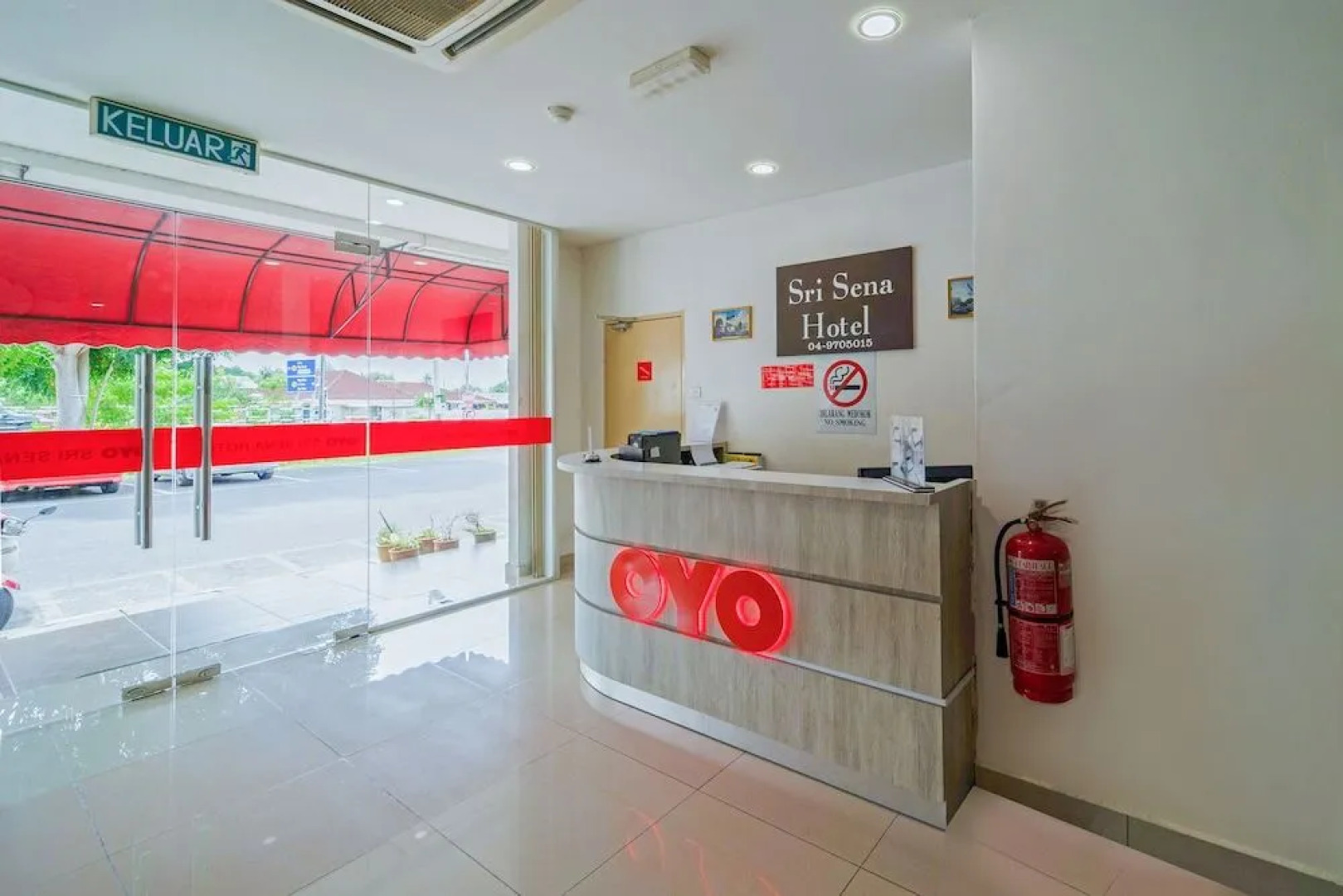 OYO 89831 Sri Sena Hotel